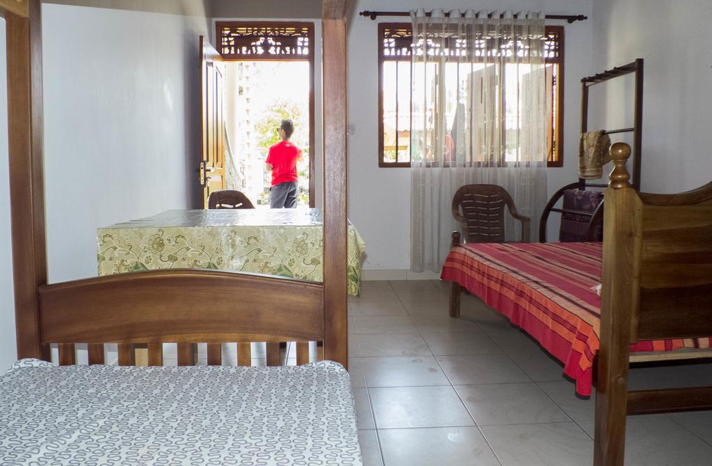 Beach Corner Hotel Weligama Bagian luar foto